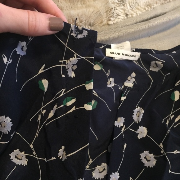 Club Monaco Romper 100% silk - Picture 5 of 5